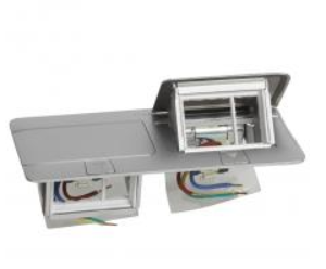 Блок розеточный выдвижной пустой 6(2х3) модуля алюминий IP40 6(2х3)  54012 Legrand 054012