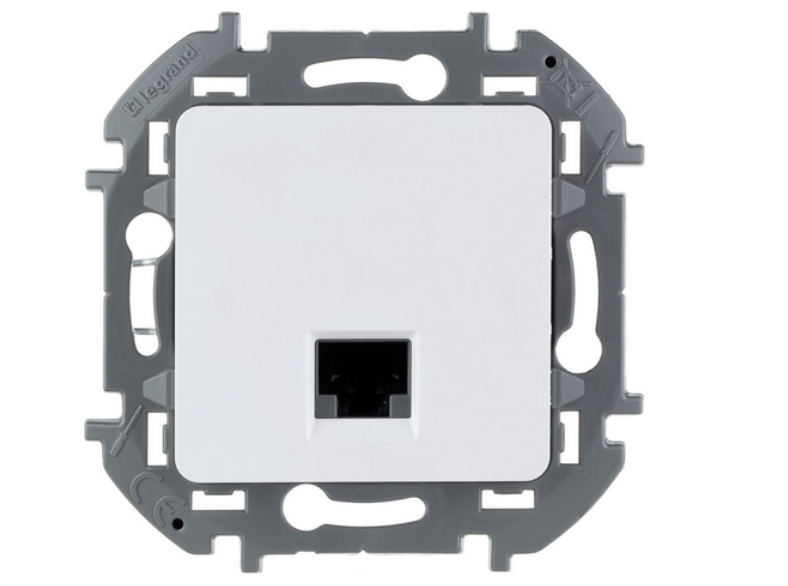 Legrand INSPIRIA Белый Розетка компьютерная 1-местная RJ45 6 UTP IP20 скрытая установка 673830